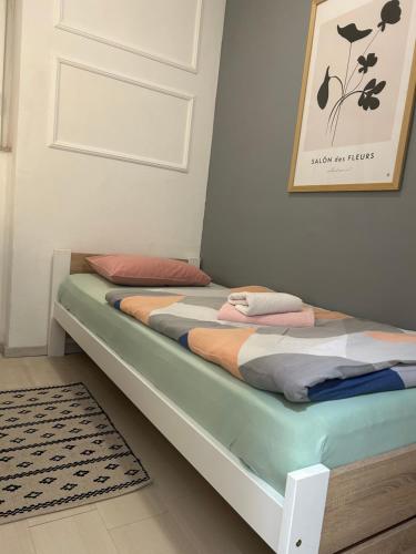 Кровать или кровати в номере Apartments Sanja