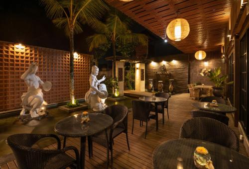Εστιατόριο ή άλλο μέρος για φαγητό στο Kanhara Villas Ubud by GenuineHost