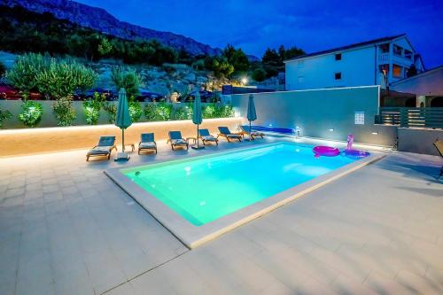 NEW! Luxury Pool Oasis - Exclusive Private Heated Pool