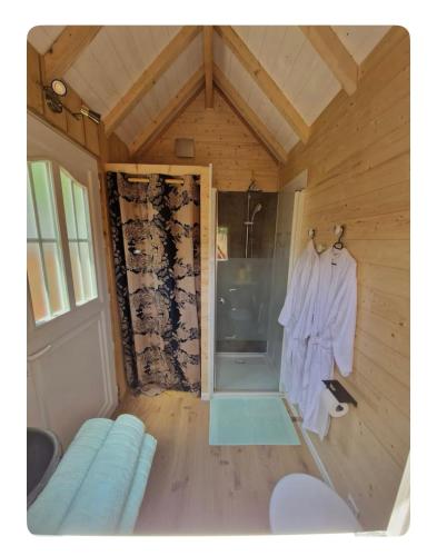 Photo de la galerie de l'établissement Kota avec spa, à Gorges