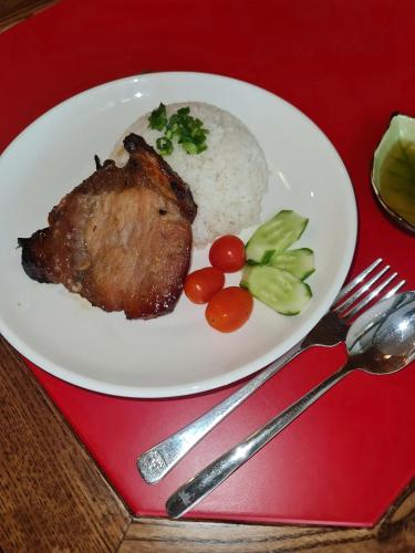 Mad på hotellet eller i nærheden