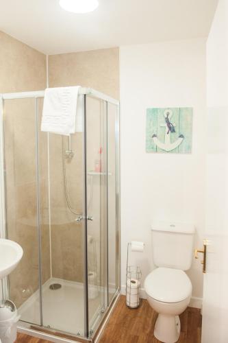 Un baño de Ardross Glencairn