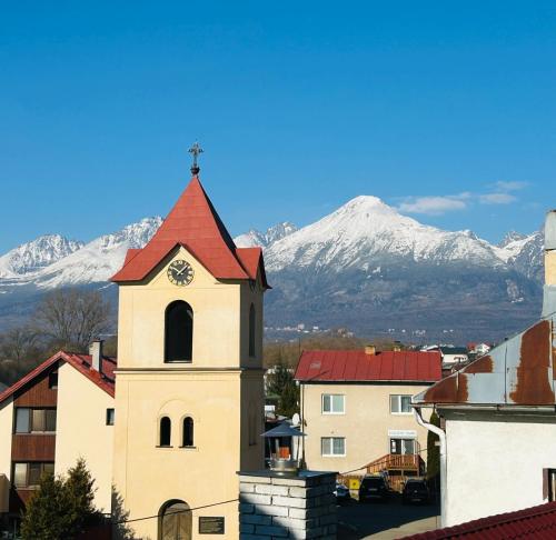 Nespecifikovaný výhled na hory nebo výhled na hory při pohledu z apartmánu