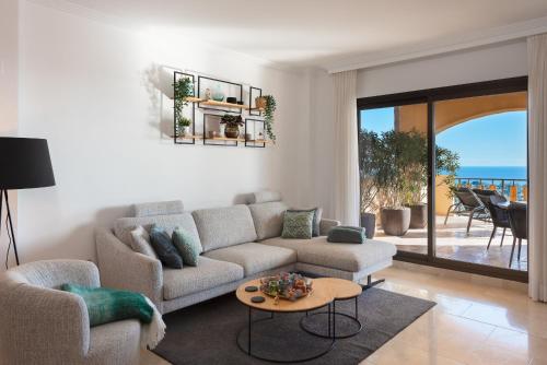 Deluxe 2-Bedroom with Breathtaking Views