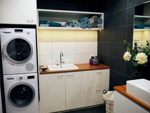 Η κουζίνα ή μικρή κουζίνα στο Amazing location Walk to MCG Swan St Bridge Rd CBD