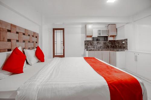 Gallery image of Super OYO 134 The Bedstation in Manila