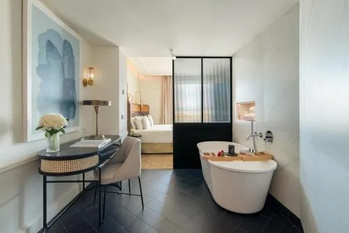 Only YOU Hotel Valencia photo 19
