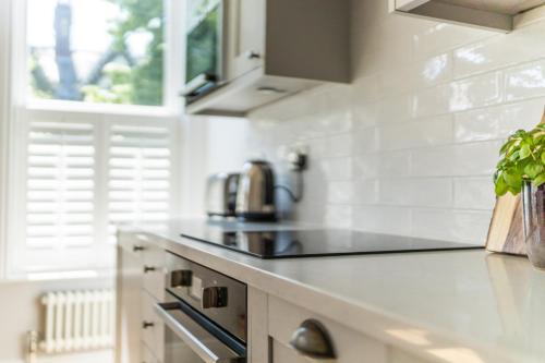 Charming Elegance at The Pontcanna Pearl - Prime Location with Comfort and Style photo 14
