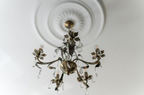 Charming Elegance at The Pontcanna Pearl - Prime Location with Comfort and Style photo 11