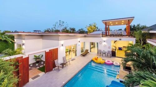 Gallery image of Mind Pool Villa บ้านพักพูลวิลล่าชะอำ in Ban Hup Kaphong
