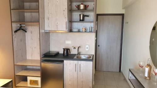 Gallery image of Calypso Beach Hotel in Paralia Katerinis
