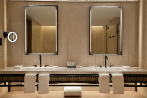 Koupelna v ubytování Sheraton Bahrain Hotel
