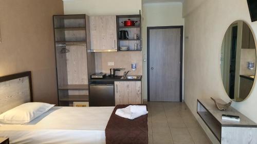 Gallery image of Calypso Beach Hotel in Paralia Katerinis