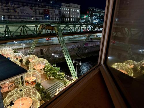 Galeriebild der Unterkunft Schwebebahn View Apartment in Wuppertal