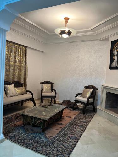 Χώρος καθιστικού στο Oumadane Ocean view- Amazing apartment-International Fair and more near by