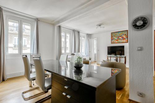 Appartement au coeur du 17eme