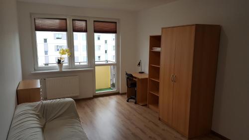 Prywatny Pokój ! ZAMYKANY NA KLUCZ !