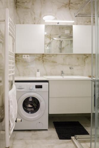 Ένα μπάνιο στο Relax Apartman Free Parking