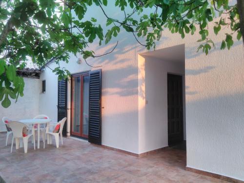 Studio Apartment Mit Meerblick In Der Nähe Des Strandes