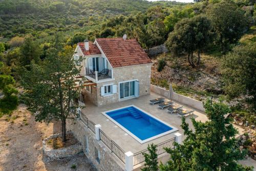 Emerald Hideway Pool Villa