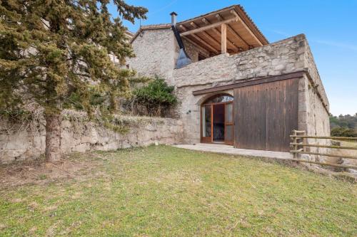 Το κτήριο όπου στεγάζεται  the country house