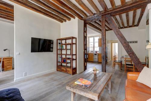 BM-Splendeur et Espace au Coeur du Marais