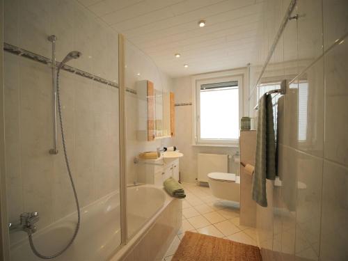 Koupelna v ubytování Rustikale Ferienwohnung mit Kamin