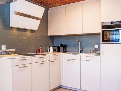 Apartment Chaedoz 36 by Interhome