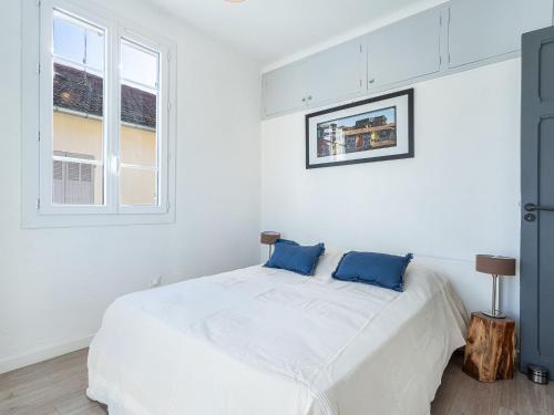 Apartment Phichris by Interhome