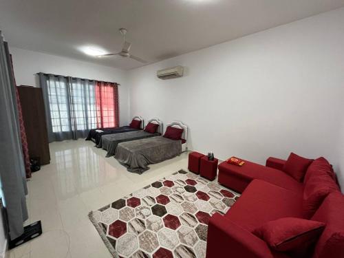 Un lugar para sentarse en Gisa Hostel All Private Ensuite Rooms