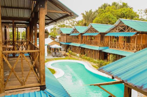Bazén v ubytování Hotel Utüane nebo v jeho okolí