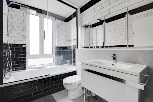 Koupelna v ubytování Le Jardin Anglais - 6p - Proche Gare