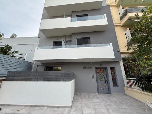 M&H and their friends B