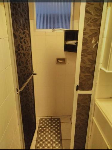 Ένα μπάνιο στο Condomínio Santa Camila