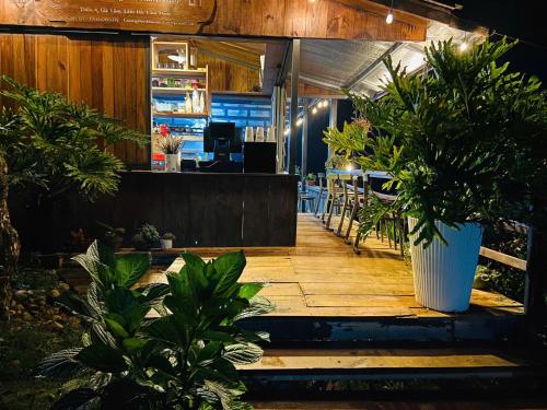 Фотография из галереи Nhà Bên Suối Homestay&coffee в городе Hoat