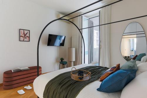 The Best Rent - Spacious three-bedroom apartment in the heart of Milan