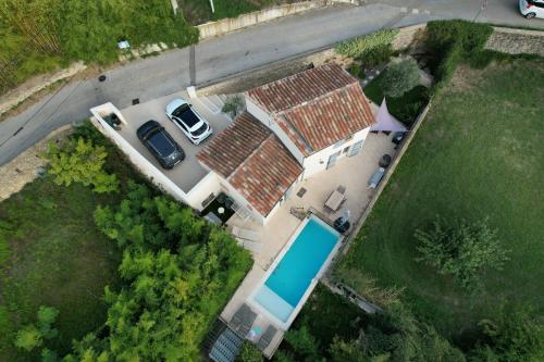 Villa Provence climatisée, jardin, piscine privée chauffée, Wifi