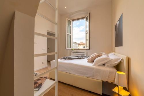 Golden House San Lorenzo