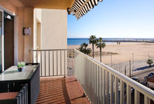 AT059 Reformed & Beach Views, Airco, WiFi