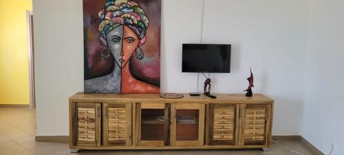 Μια τηλεόραση ή/και κέντρο ψυχαγωγίας στο Villa Saraba