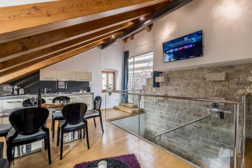 Villa Marta - stone house in the center - Split