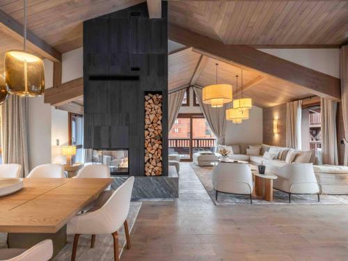 Chalet de Luxe avec Sauna et Jacuzzi, Proche Pistes et Centre de Courchevel - FR-1-563-142