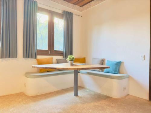 a dining room with a table and chairs at Soul Dream Bonita in Las Terrenas