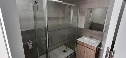 Koupelna v ubytování Apartamentos solymar oropesa del mar
