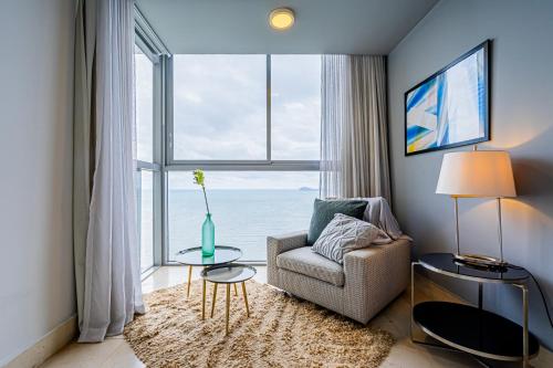 Χώρος καθιστικού στο Yoo by Wynwood House