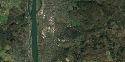 a satellite map of a city with a red dot at Wohnen am Weinberg in Rheinbreitbach