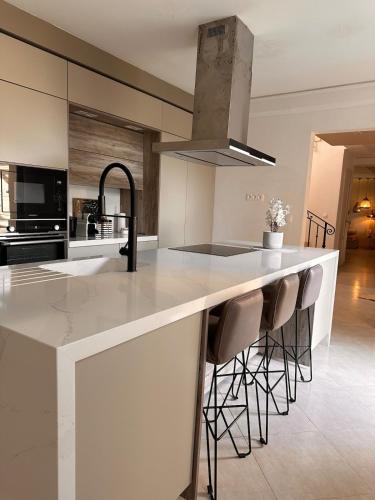Dapur atau dapur kecil di Charming house Villa in a private residence
