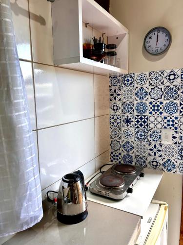 Dapur atau dapur kecil di Pousada Nick House