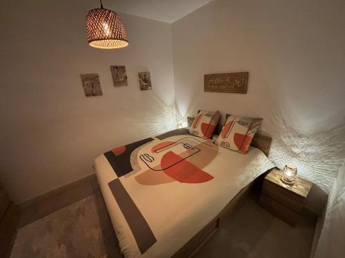 Cosy Apartment in Cannes, AC, WiFi, 15min Palais