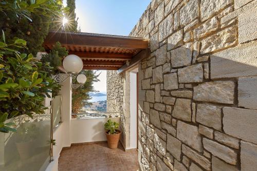 Балкон или терраса в Ferienhaus In Geropotamos Mit Sonnenterrasse